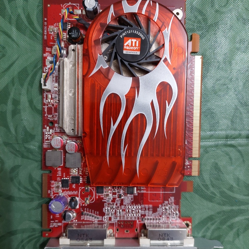 Pre-Owned ATi Radeon 256 MB Graphics Card
